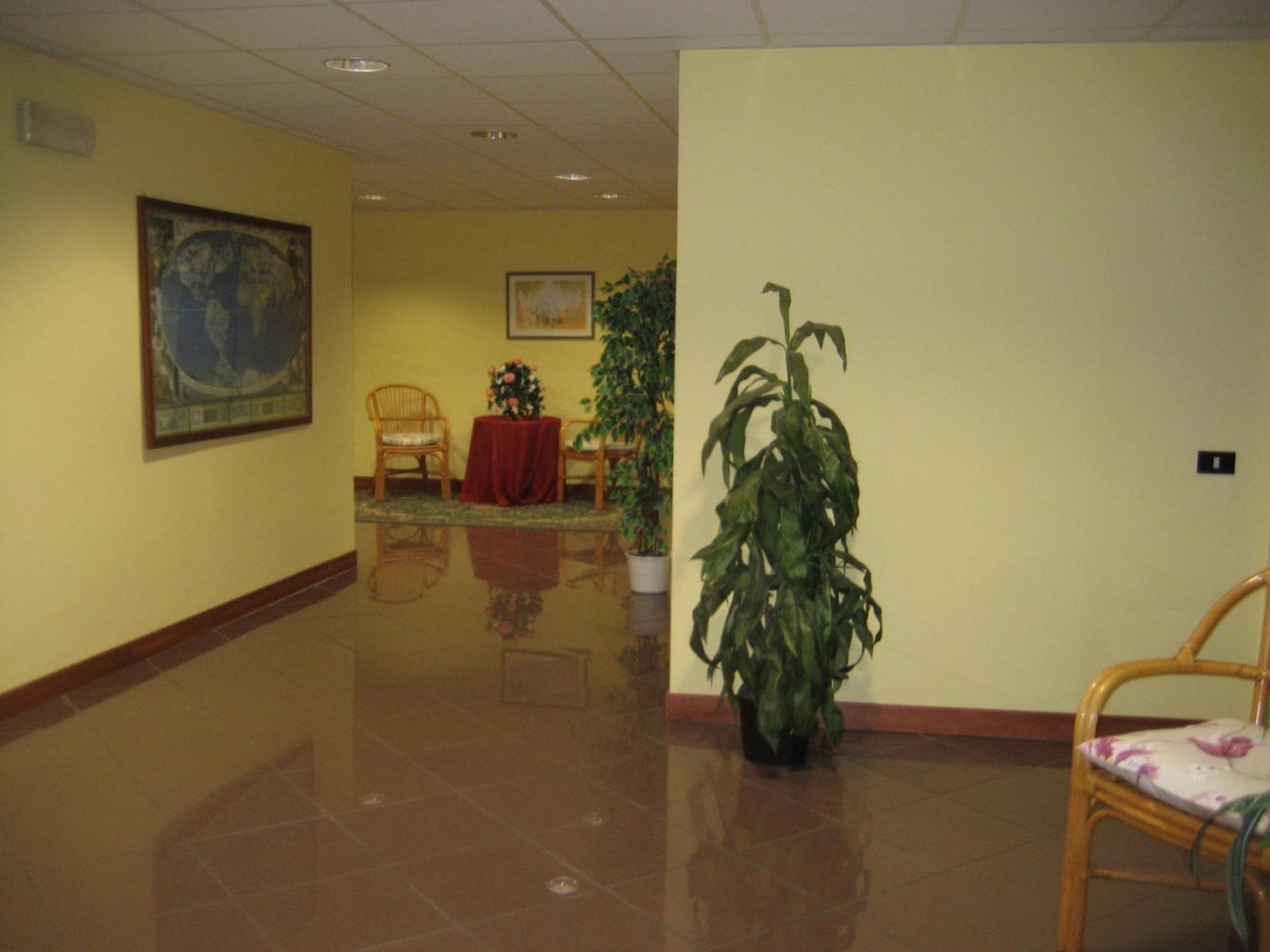 Hotel Ristorante Klaus Porto Tolle Buitenkant foto
